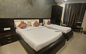 Prime Hotel Addore Palacee - Near Mumbai Airport , Visa Consultant , Jio World Convention Centre Bkc
